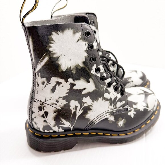 Dr. Martens 1460 Pascal Boots Women's 6 Multi Phantom Floral Lace Up Combat NIB - Picture 6 of 14